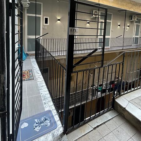 Valentino Caracciolo 105 Apartment Napoli Exterior foto
