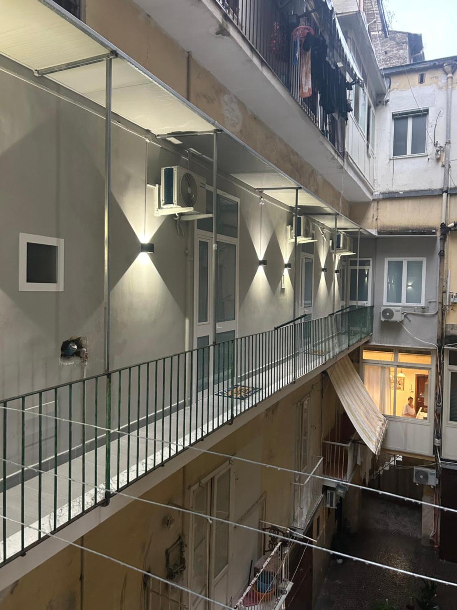 Valentino Caracciolo 105 Apartment Napoli Exterior foto