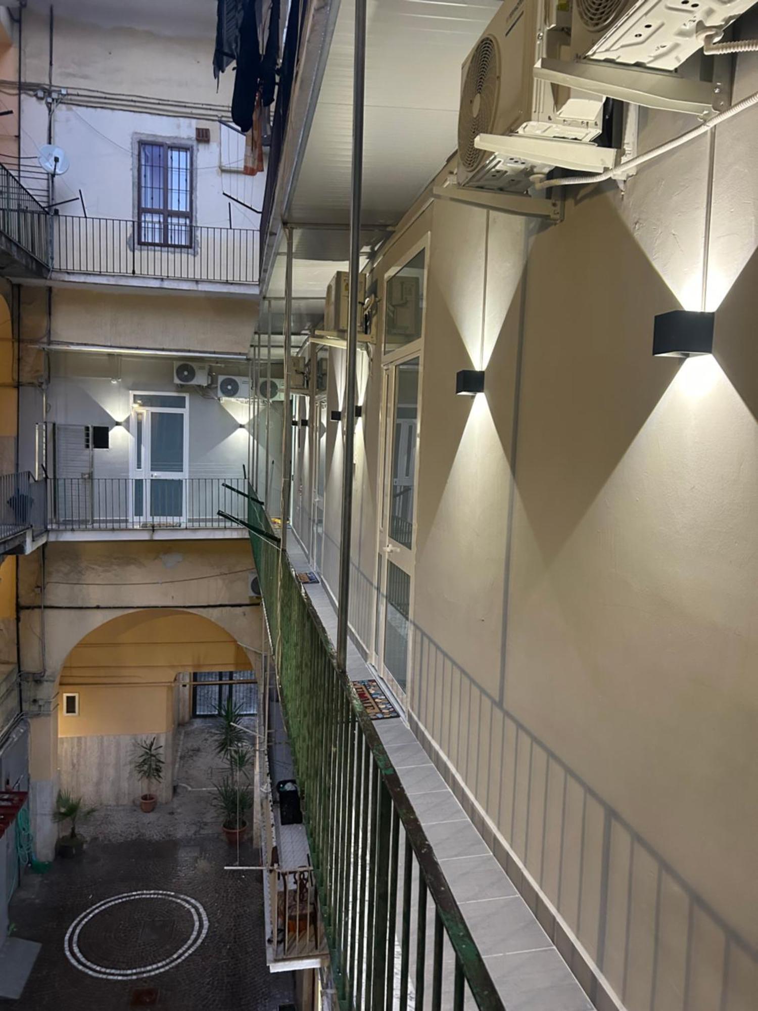 Valentino Caracciolo 105 Apartment Napoli Exterior foto