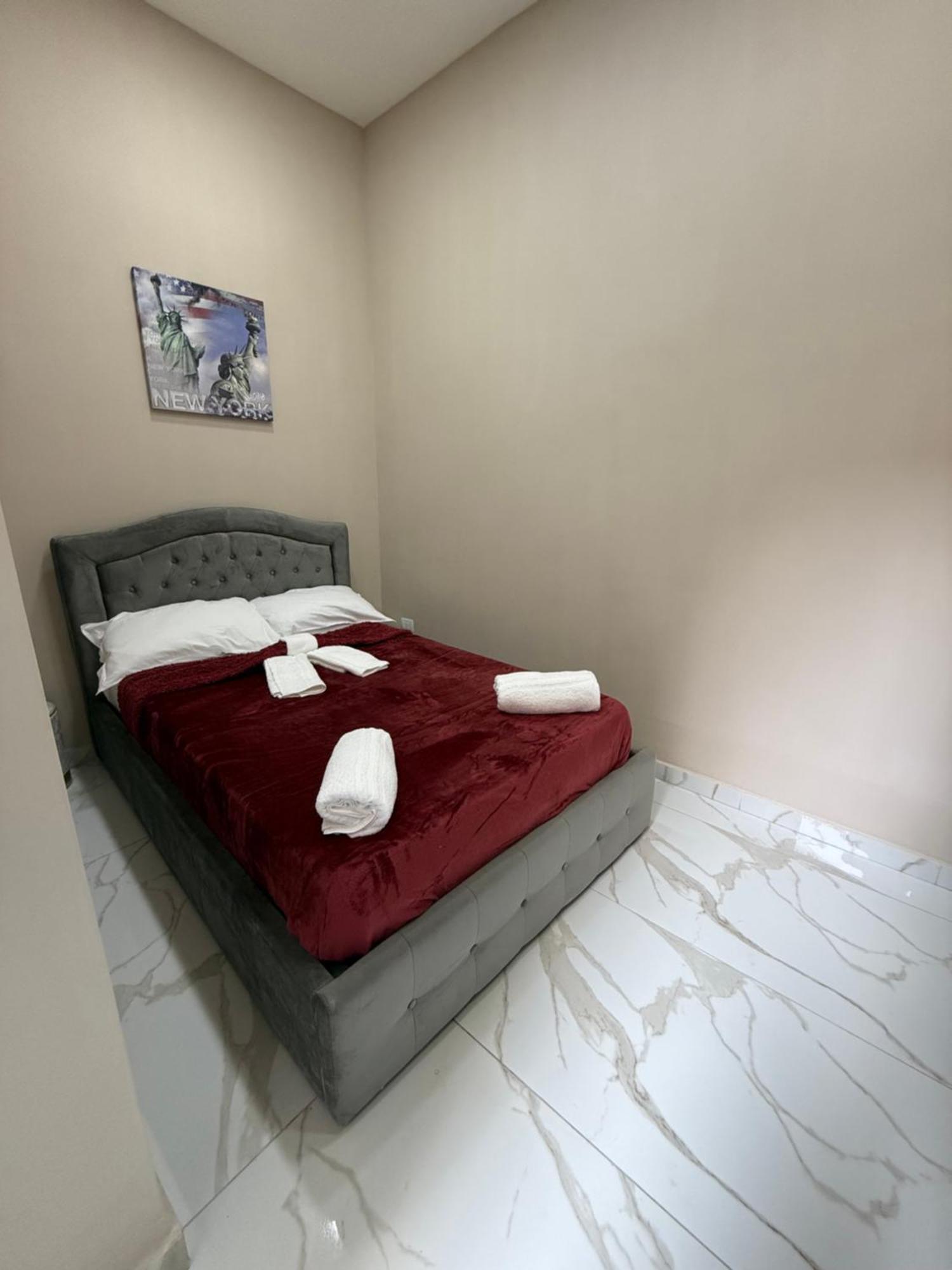 Valentino Caracciolo 105 Apartment Napoli Exterior foto