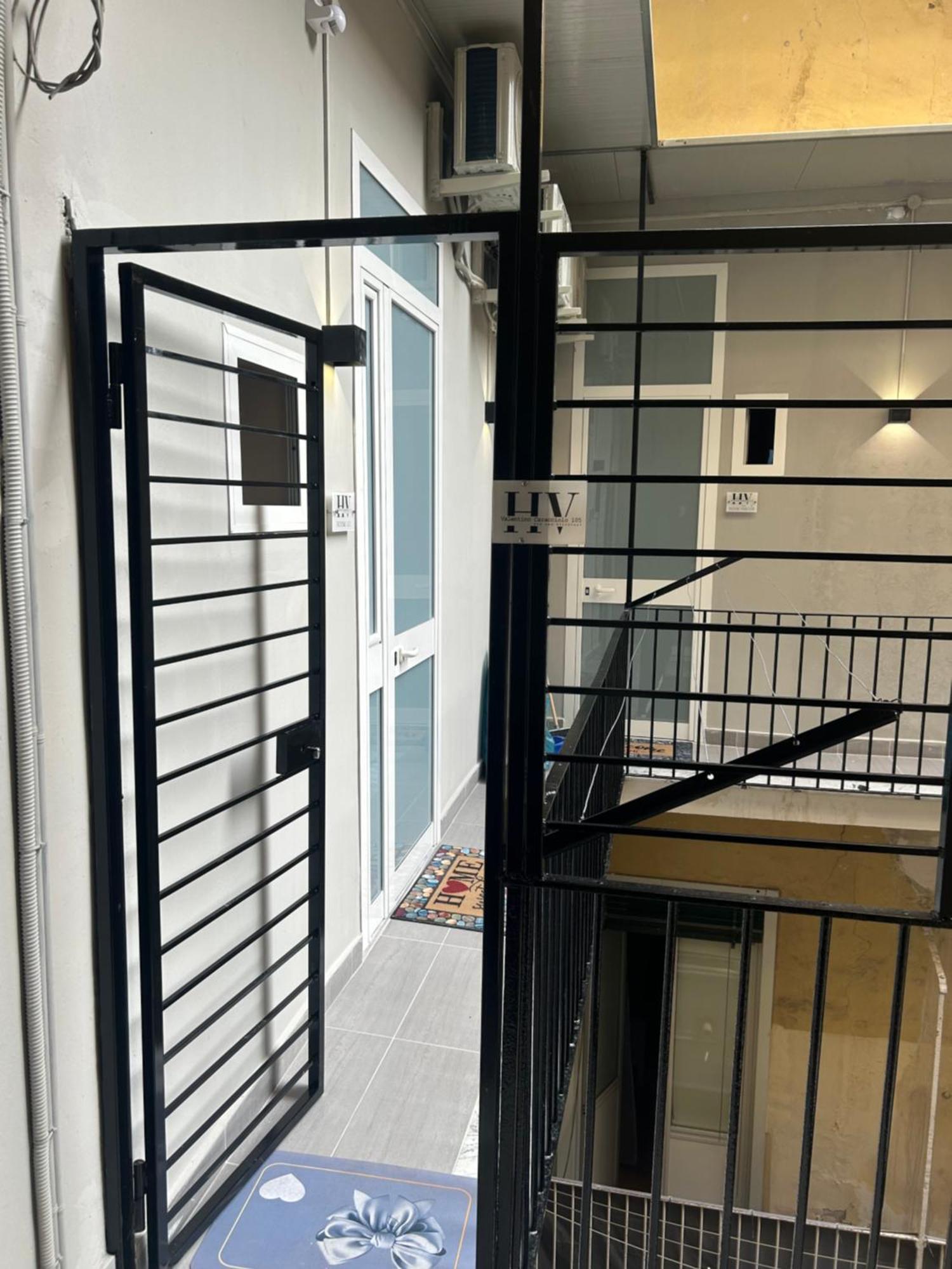 Valentino Caracciolo 105 Apartment Napoli Exterior foto