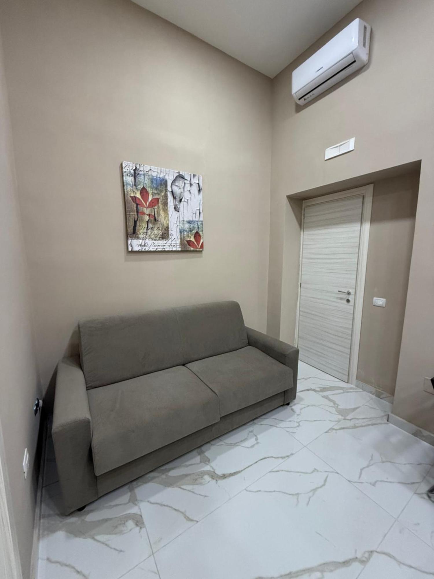 Valentino Caracciolo 105 Apartment Napoli Exterior foto